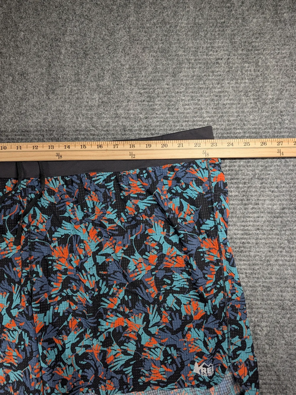 REI Co-op Running Shorts Women's 3XL Swiftland Abstract Print